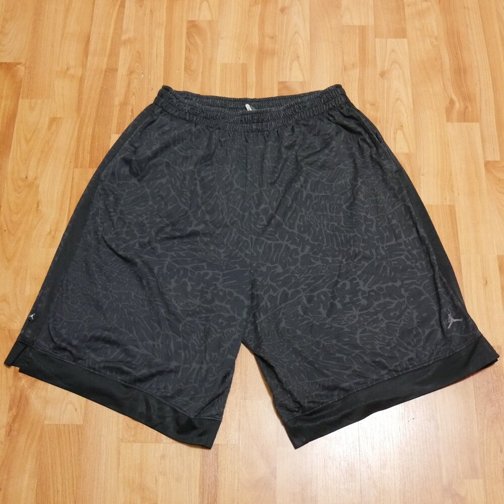 Nike Dri-Fit Jordan Basketball Athletic Shorts Men's Size XL Gray Drawstring
